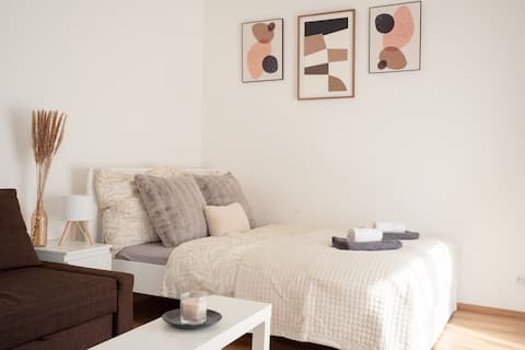 THE Vltava Apartment