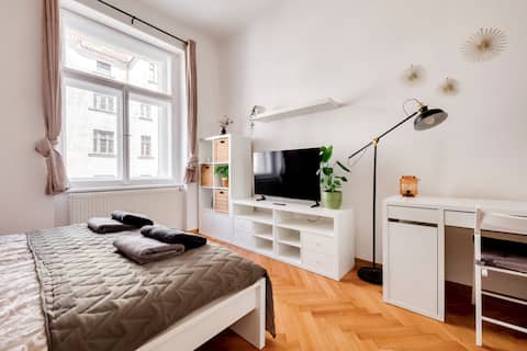 Premium Apartment Center